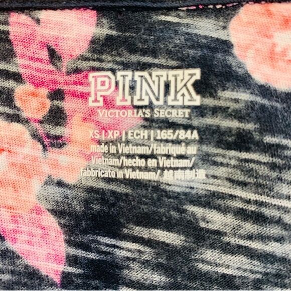 PINK Victoria’s Secret Black Floral T-shirt Size Xs - Picture 7 of 9